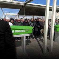 Sivas'ta cinayet! 15 yaşındaki &ccedil;ocuk babasını ve ağabeyini &ouml;ld&uuml;rd&uuml;