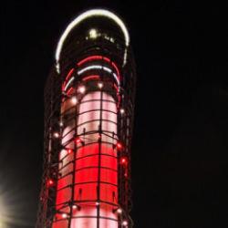 Sabiha G&ouml;k&ccedil;en&rsquo;de &Ccedil;anakkale ruhu g&ouml;ky&uuml;z&uuml;ne yansıdı: ATC, T&uuml;rk Bayrağı renklerine b&uuml;r&uuml;nd&uuml;