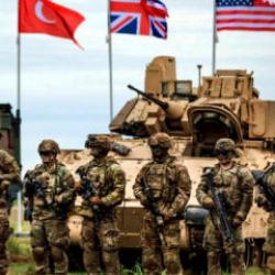 Sınırda sıcak saatler! NATO'dan son dakika kararı! Komşu &uuml;lkede hareketlilik