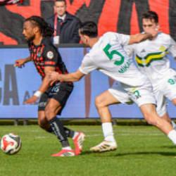 S&uuml;per Lig yolunda yara aldılar! 1. Lig'in kritik ma&ccedil;ını kaybettiler