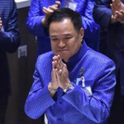 Tayland&rsquo;da yeniden Charnvirakul d&ouml;nemi!