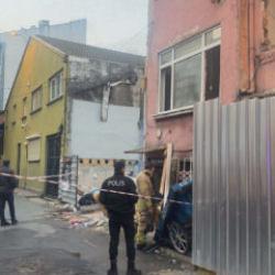  Beyoğlu'nda yangın faciası: 2 yaşında bir bebek &ouml;ld&uuml;!