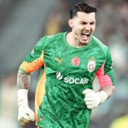 Zirve onun! Şampiyonlar Ligi'nde son 16 turuna Uğurcan &Ccedil;akır damgası! 