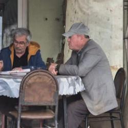 Duyan ger&ccedil;ekliğinden ş&uuml;phe ediyor! Birelma, ikielma, &uuml;&ccedil;elma...