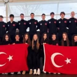 Milli y&uuml;z&uuml;c&uuml;lerden Prag ve Graz'da 2'si altın 9 madalya kazandı