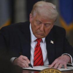 ABD dolarında tarihi karar: Trump'ın imzası banknotlara basılacak