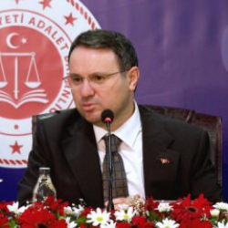 Adalet Bakanı G&uuml;rlek D&uuml;zce'de konuştu: Yargıda mevki değil delil esastır