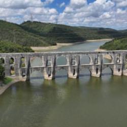 G&uuml;nlerdir yağmur dinmiyordu: İstanbul i&ccedil;in yeni a&ccedil;ıklama! 'Y&uuml;zde 50'nin &uuml;zerine &ccedil;ıktı'