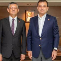 CHP'de İmamoğlu krizi! &Ouml;zg&uuml;r &Ouml;zel talebi reddetti...