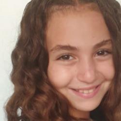 Mahra başıboş k&ouml;pek saldırısında &ouml;lm&uuml;şt&uuml;: Mezarı başında dualarla anıldı 