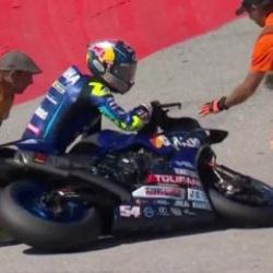 Kaza yapan milli motosiklet&ccedil;i yarışı tamamlayamadı