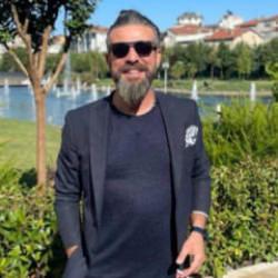 Otopark kavgası: 11 yaşındaki kızının g&ouml;z&uuml; &ouml;n&uuml;nde &ouml;ld&uuml;r&uuml;ld&uuml;