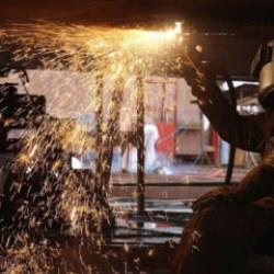 Reel Kesim G&uuml;ven Endeksi martta 100'e geriledi