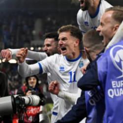 S&uuml;per Lig'in Kosovalı yıldızından T&uuml;rkiye a&ccedil;ıklaması! 'İnsanlar g&uuml;n sayıyor'