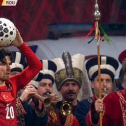 T&uuml;m Avrupa bu fotoğrafı konuşuyor! 'Osmanlı İmparatorluğu geri d&ouml;nd&uuml;'