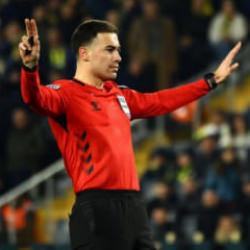 UEFA&rsquo;dan FIFA kokartlı Oğuzhan &Ccedil;akır&rsquo;a g&ouml;rev