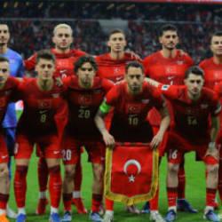 Yapay zekadan Kosova ma&ccedil;ı &ouml;ncesi T&uuml;rkiye ile ilgili D&uuml;nya Kupası tahmini!