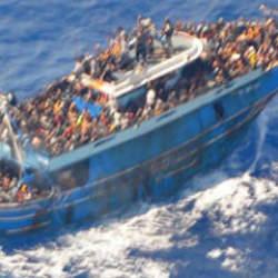 Yunanistan a&ccedil;ıklarında g&ouml;&ccedil;men faciası: 22 kişi hayatını kaybetti