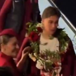 24 yıllık hasreti bitiren ''Bizim &Ccedil;ocuklar'' &ccedil;i&ccedil;eklerle karşılandı