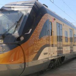 Baklava sarısı raylarda: Şehrin yeni devleri geldi! T&uuml;rkiye'de bir ilk