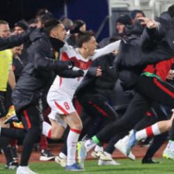 A Milli Takım'dan &uuml;st &uuml;ste paylaşımlar! 'Yer g&ouml;k inlesin'