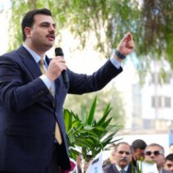 AK Partili İnan'dan &Ouml;zg&uuml;r &Ouml;zel'e tepki: Pavyonlar kralının yakın arkadaşı!