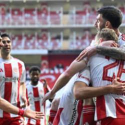 Antalyaspor Ey&uuml;pspor karşısında 3 puanı 3 golle aldı!