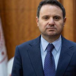 Bakan G&uuml;rlek duyurdu! Yeni uygulama hayata ge&ccedil;irildi! Saatler s&uuml;ren ulaşım son bulacak