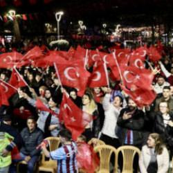 Bizim &ccedil;ocukların D&uuml;nya Kupası'nı katılmasını vatandaşlar sevin&ccedil;le karşıladı