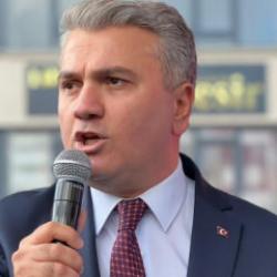 Canbey'den Balıkesir B&uuml;y&uuml;kşehir Belediye Başkanı Akın'a tepki: 'Engellediniz'