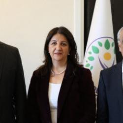 DEM Parti heyeti İmralı g&ouml;r&uuml;şmesi sonrası &Ouml;calan&rsquo;ın mesajını paylaştı