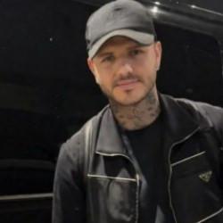Galatasaray'da Icardi gelişmesi! İstanbul'a geldi: Ayağının tozuyla g&ouml;r&uuml;şme odasına...