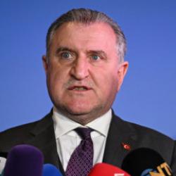 Gen&ccedil;lik ve Spor Bakanı Osman Aşkın Bak A Milli Takım'a g&uuml;veniyor! 'İyi işler yapacağız'