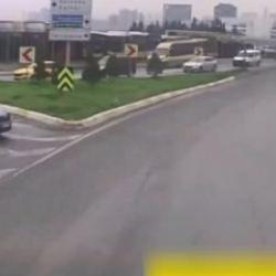 K&uuml;&ccedil;&uuml;k&ccedil;ekmece'de aracıyla ters şeritte ilerleyen s&uuml;r&uuml;c&uuml;ye 31 bin lira ceza