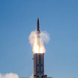 Japonya&rsquo;dan f&uuml;ze hamlesi: Asya&rsquo;da f&uuml;ze yarışı kızışıyor