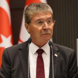 KKTC Başbakanı &Uuml;stel: "Kıbrıs&rsquo;ta T&uuml;rk varlığı ebediyen yaşayacaktır"