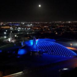 Konya&rsquo;da dikkat &ccedil;eken g&ouml;r&uuml;nt&uuml;: Simge yapılar maviye b&uuml;r&uuml;nd&uuml;