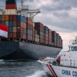 Ekonomi savaşına &Ccedil;in de dahil oldu! Gemilere el koymaya başladı