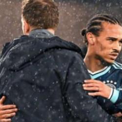 Leroy Sane'ye milli ma&ccedil;ta ıslıklı protesto! 'Bu sa&ccedil;malık' deyip destek verdi