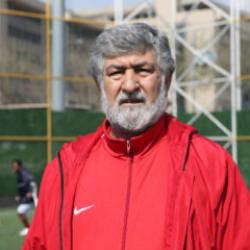 Ma&ccedil; sırasında kalp krizi ge&ccedil;iren antren&ouml;r Mustafa Bebe hayatını kaybetti!