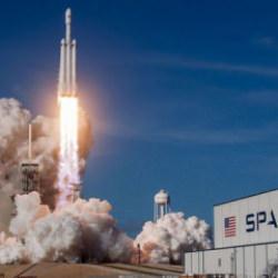 Milyar dolarlık uzay yarışı borsaya taşınıyor: SpaceX gelişmesi