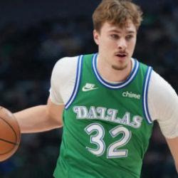 NBA'de &ccedil;ılgın gece! Alperen 19 sayı attı, Cooper Flagg rekor kırdı