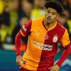 Galatasaray'da Sara şoku! Sakatlandı İstanbul'a d&ouml;nd&uuml;