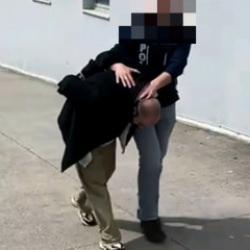 Tam 825 kilo! Hepsi aracından &ccedil;ıktı: Tutuklandı!