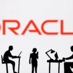 Teknoloji devinde yapay zeka kıyımı: On binlerce &ccedil;alışan kapı dışarı edildi