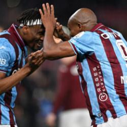 Trabzonspor'dan Galatasaray'a g&ouml;ndermeli paylaşımlar!