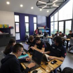 &Uuml;mraniye Bilim Merkezi TUA Astro Hackathon&rsquo;a ev sahipliği yaptı