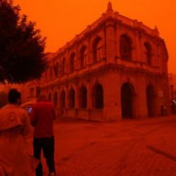 Girit Adası kırmızıya b&uuml;r&uuml;nd&uuml;