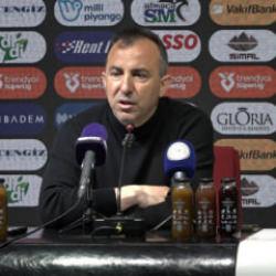 4-1'lik galibiyet sonrası sevinmedi! Bir sonraki ma&ccedil;ı işaret etti