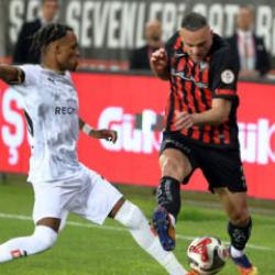 S&uuml;per Lig yarışını yakından ilgilendiren kapışmada kazanan &ccedil;ıkmadı!